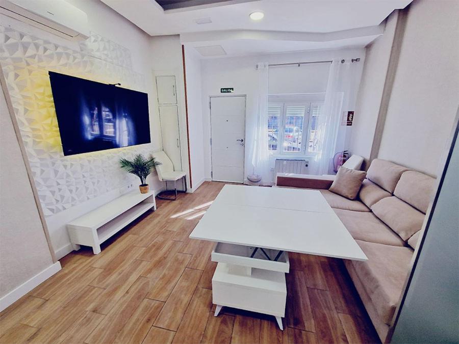 Aqui Es Apartment Badajoz Ngoại thất bức ảnh